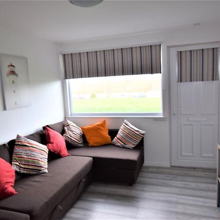 Chalet 56 Sandown Bay Holiday Centre Generous Money Off Ferry Crossing & Special Offer Until End Of June, September And Halloween Deals Now On Exterior photo