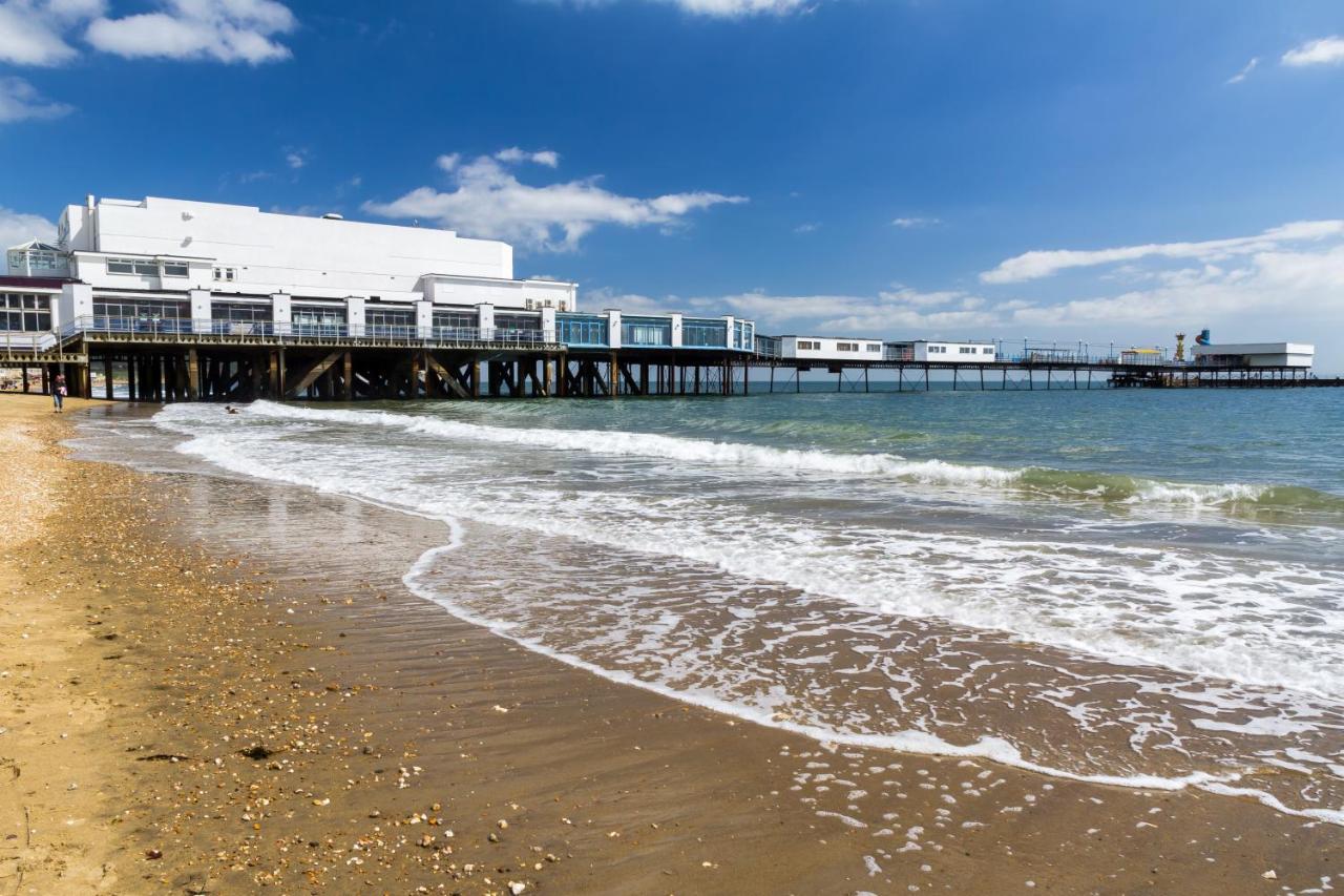 Chalet 56 Sandown Bay Holiday Centre Generous Money Off Ferry Crossing & Special Offer Until End Of June, September And Halloween Deals Now On Exterior photo